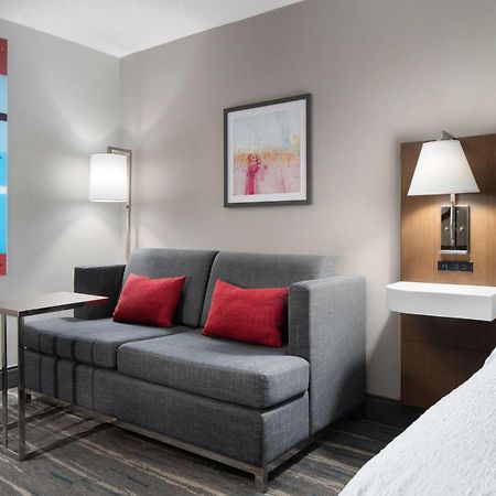 Hampton Inn Roanoke/Hollins - I-81 Exteriör bild